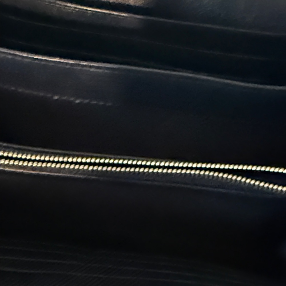 Gucci Marmont Navy Blue Quilted Crossbody Bag - Picture 6 of 8
